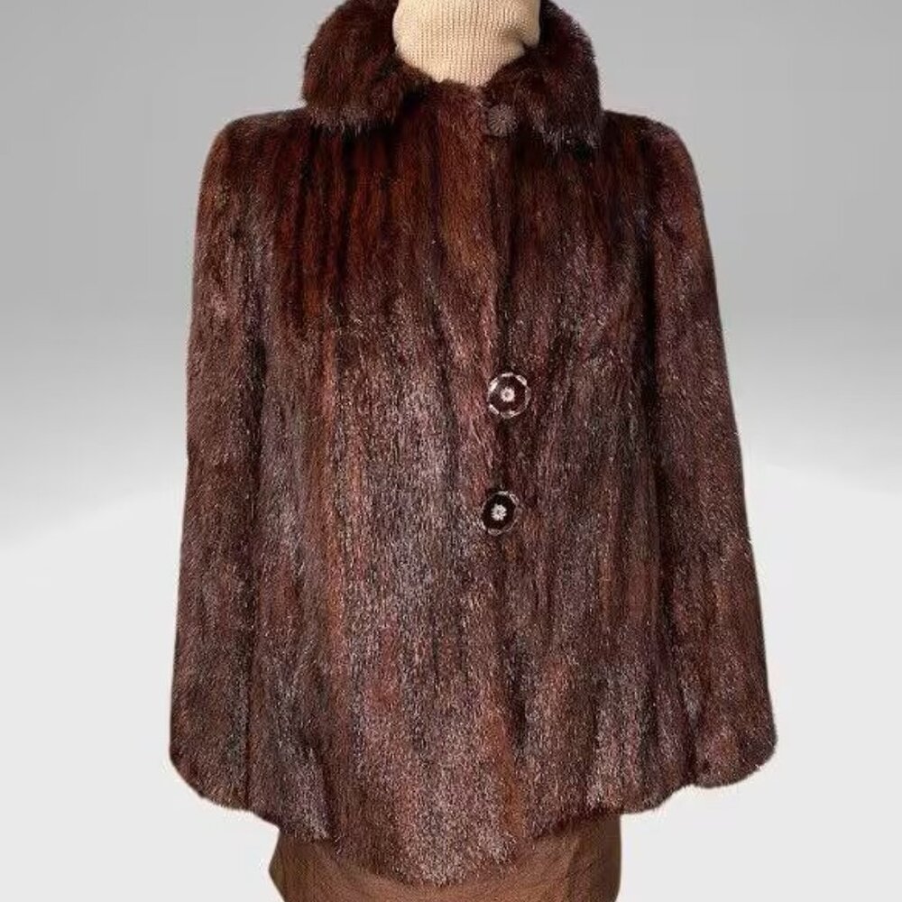 Plus Size Vintage Muskrat Dyed Short Fur Coat  SIZE 16 in Great Vintage Conditio